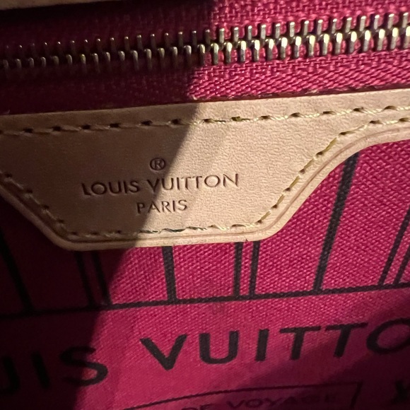 Authentic LOUIS VUITTON Monogram Neverfull GM - Picture 9 of 16